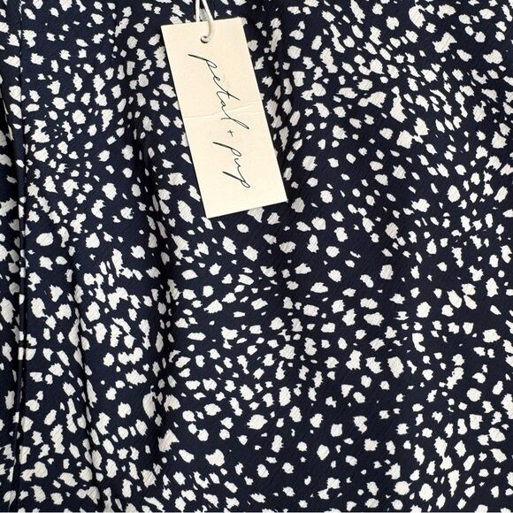 Petal & Pup Women’s Navy and White Patterned Skirt size 2 - Picture 2 of 6